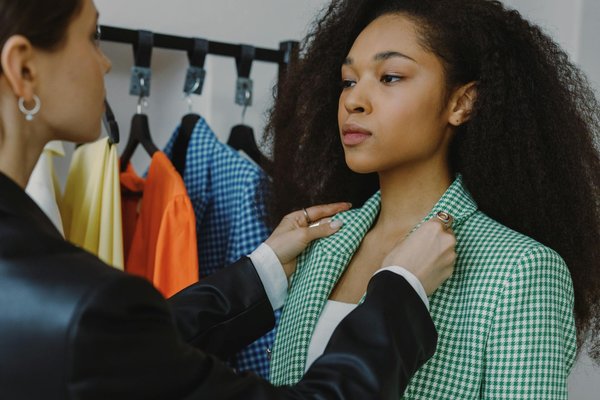 Pourquoi les événements de shopping interactifs transforment la mode féminine actuelle ?